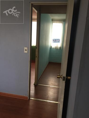 ARRIENDO CASA DE DOS PISOS CON 3D 1B EN COMUNA DE QUILICURA / VILLA LOS ADOBES