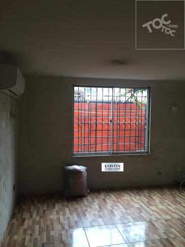 ARRIENDO CASA DE DOS PISOS CON 3D 1B EN COMUNA DE QUILICURA / VILLA LOS ADOBES
