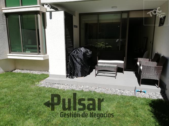 Departamento en Nuñoa con patio privado