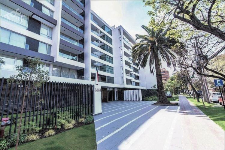 PENTHOUSE EL VERGEL CON LOS LEONES
