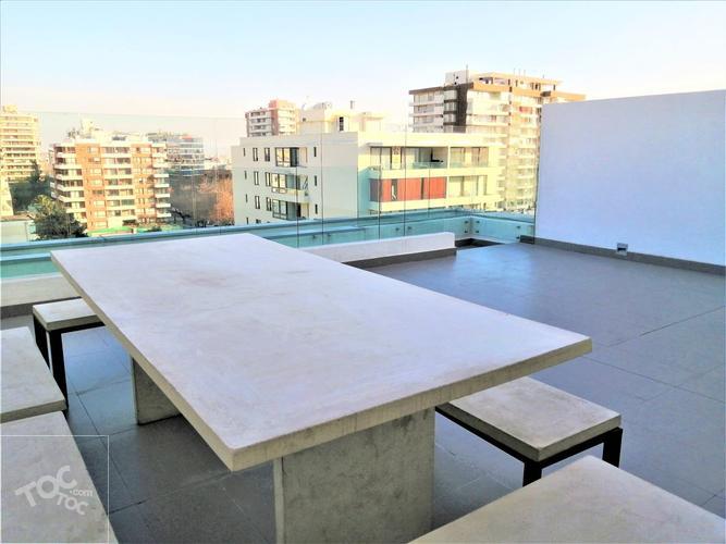 PENTHOUSE EL VERGEL CON LOS LEONES