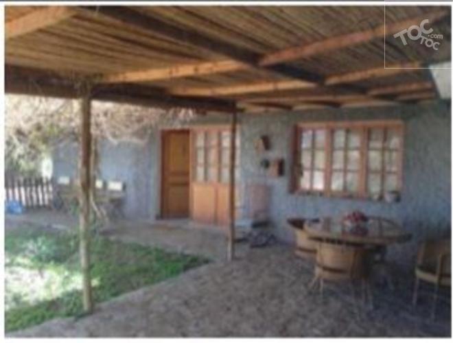 OPORTUNIDAD Parcela con casa y cabaña cuidador