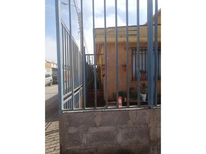 HERMOSA Y AMPLIA CASA A PASOS DEL CENTRO DE ALTO HOSPICIO