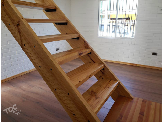 Casa 2D buena ubicación en Villa alemana