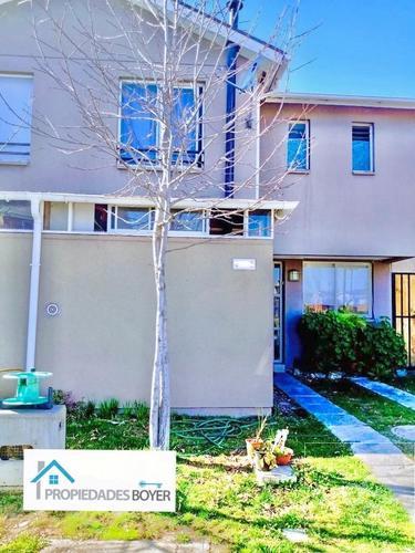 Hermosa Casa en Condominio Jardines Vizcachas