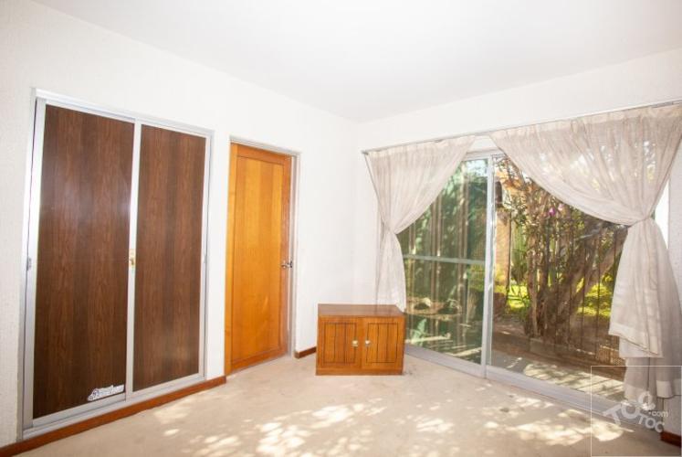 ESPECTACULAR RESIDENCIA ESTILO AÑOS 70
