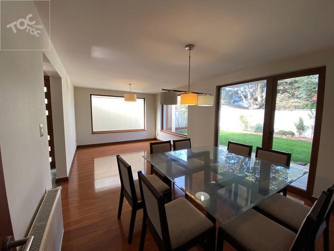 Vendo Amplia Casa Barrio Cumbres del Sur
