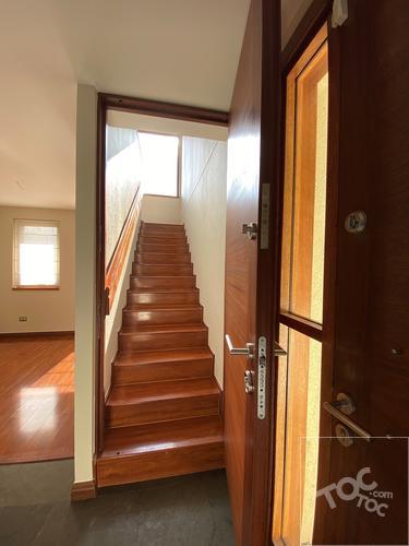 Vendo Amplia Casa Barrio Cumbres del Sur