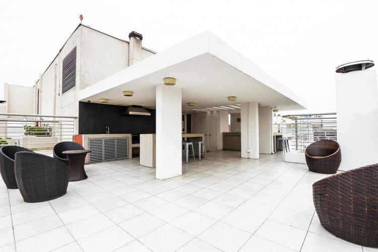 ARRIENDO METRO SANTA LUCIA / SARA DEL CAMPO / CARMEN