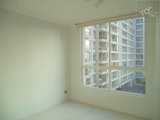 ARRIENDO METRO SANTA LUCIA / SARA DEL CAMPO / CARMEN