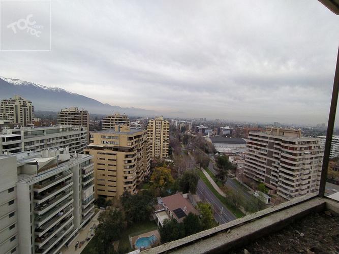 SE ARRIENDA AMPLIO DEPTO 4 DORM. - 4 BAÑOS + 2 ESTAC - MANQUEHUE/COLON