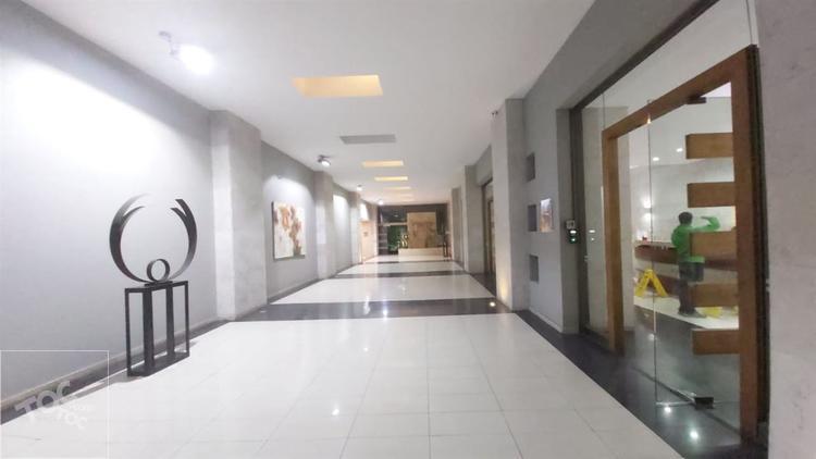 EXCLUSIVO DEPTO EXCELENTE UBICACIÓN LA GLORIA 34 PISO 17 Las Condes