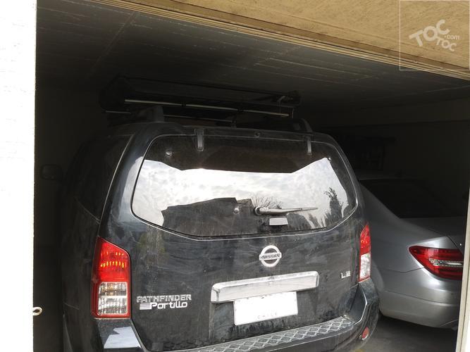 PASOS DE PARQUE ARAUCANO /2 ESTACIONAMIENTOS