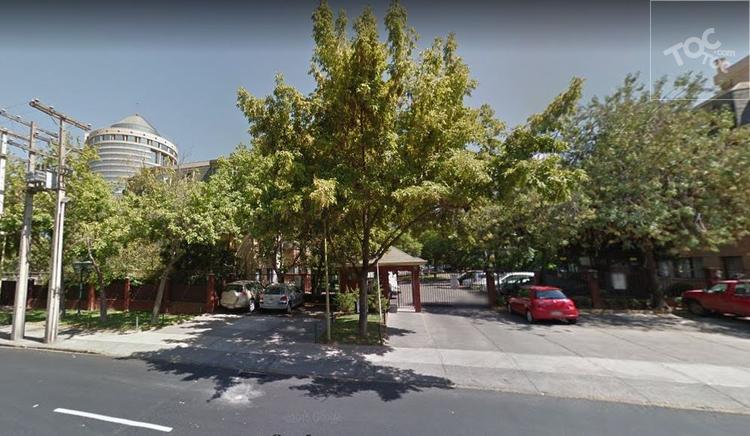 PASOS DE PARQUE ARAUCANO /2 ESTACIONAMIENTOS