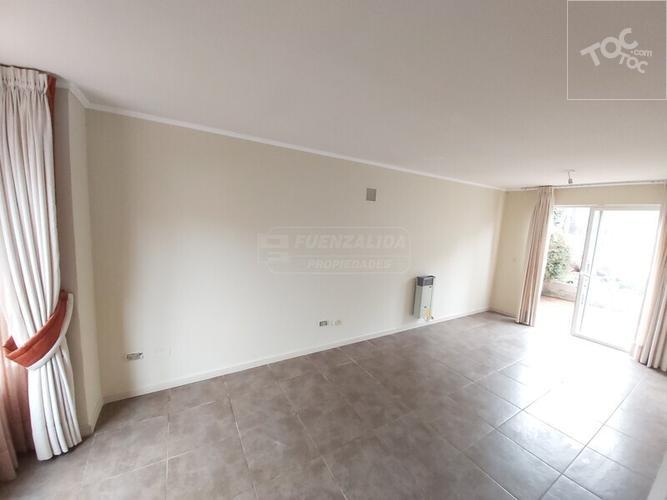 Lo Planella - Santa María del Peñón/ Calle Atalaya Sur/ El peral