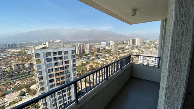 Vicuña Mackenna Poniente 6690. Metro Mirador