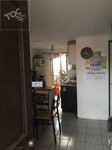 VENDO CASA DE DOS PISOS CON 2D 1B EN LA COMUNA DE MAIPÚ, ZONA RINCONADA