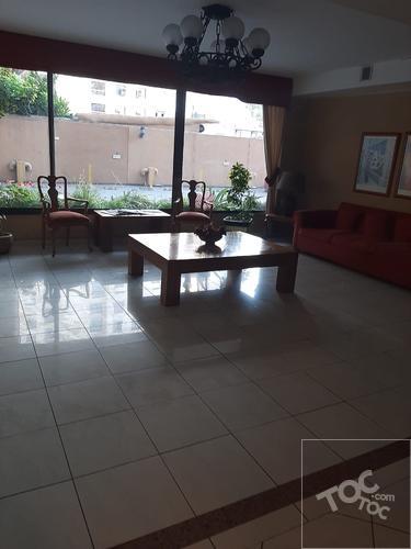 Amplio departamento de 2 habitaciones 2 baños con est y bod, San Isidro 40