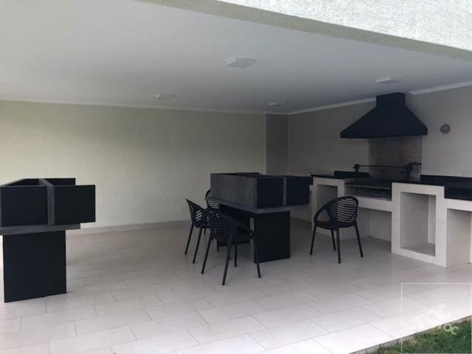 La Concepción 7633, METRO VICENTE VALDES
