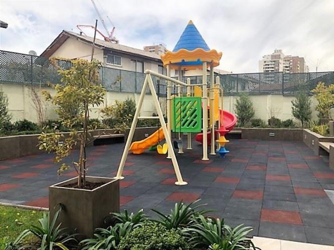 La Concepción 7633, METRO VICENTE VALDES