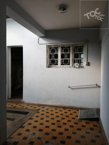 ESPECTACULAR CASA EN PLENO BARRIO ITALIA