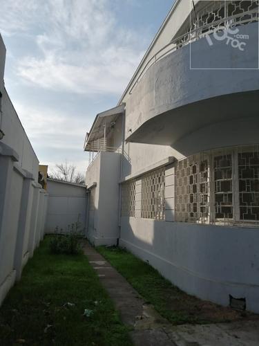 ESPECTACULAR CASA EN PLENO BARRIO ITALIA