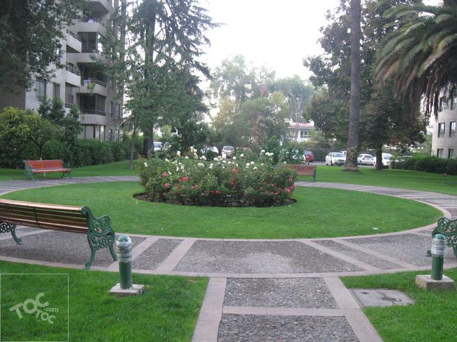Avenida Ossa/Pucara.