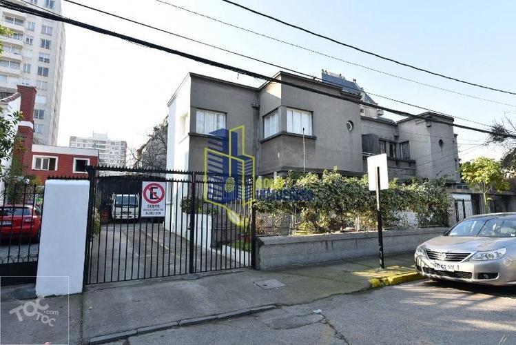 CASA CON USO COMERCIAL AV. IRARRAZABAL/METRO CHILE ESPAÑA