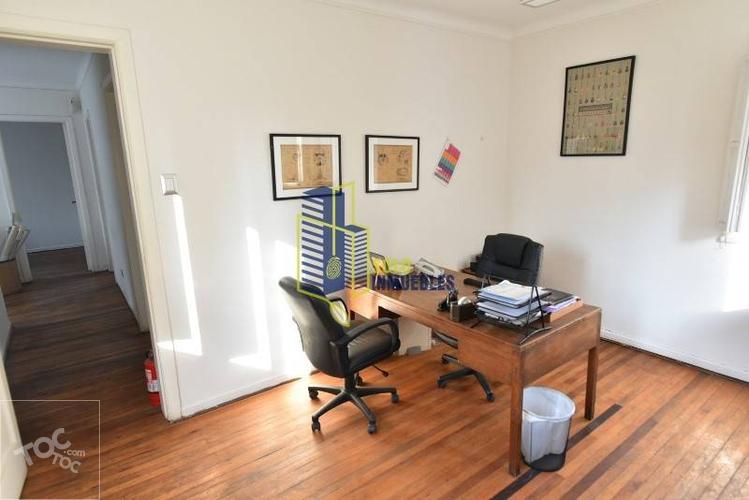 CASA CON USO COMERCIAL AV. IRARRAZABAL/METRO CHILE ESPAÑA