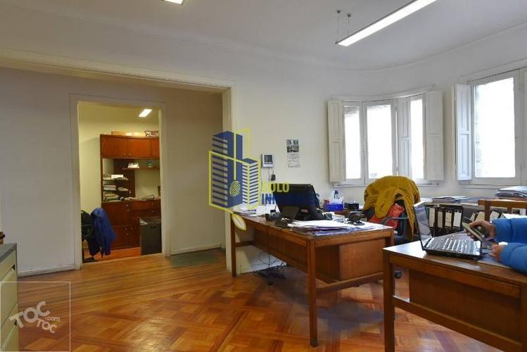 CASA CON USO COMERCIAL AV. IRARRAZABAL/METRO CHILE ESPAÑA