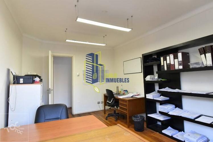 CASA CON USO COMERCIAL AV. IRARRAZABAL/METRO CHILE ESPAÑA
