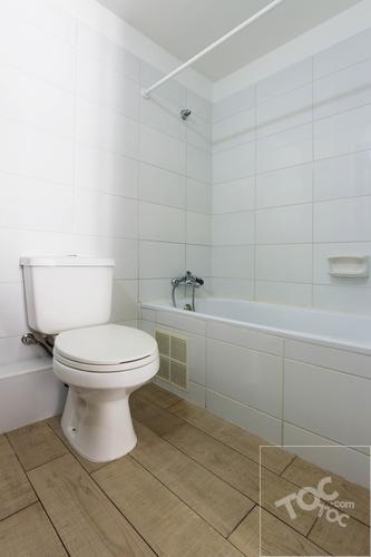Carmen 368 Departamento 719 Comuna Santiago 1 Habitación Grande con Baño en Suite y Walking Closet Esq. Santa Isabel