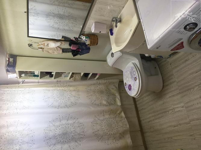 Casa excelente ubicación, a pasos Av Presidente Ibañez