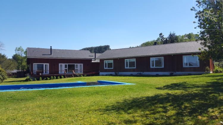 FUTRONO -LAGO RANCO- PARQUE 15.000 METROS -EQUIPADISIMA/VISTA AL LAGO RANCO - AMOBLADO- PARQUE 15,000 METROS DE JARDIN