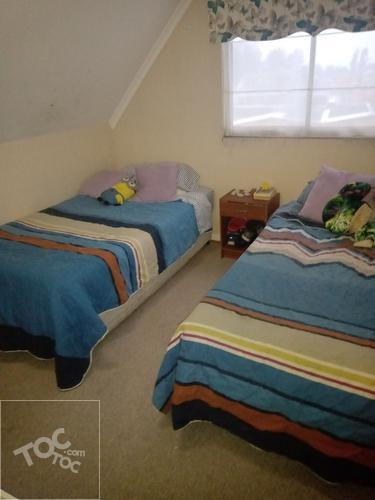 Vendo en Lomas de San Andrés, linda casa 3 D.3 B.