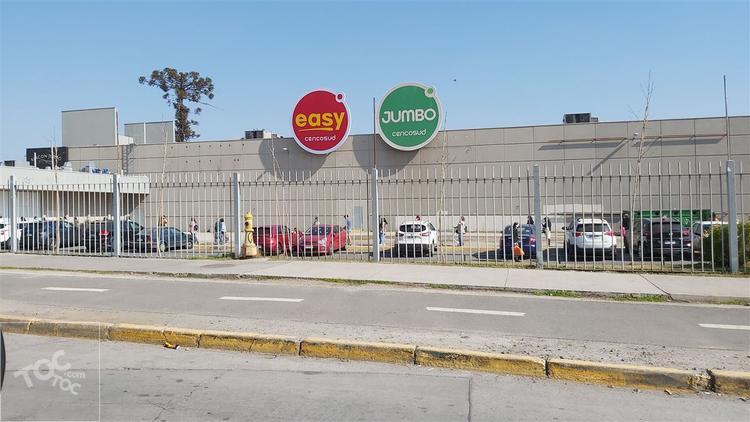 Casa en Venta 3D- 1B a cuadras del metro Elisa Correa
