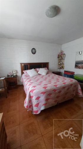 Casa en Venta 3D- 1B a cuadras del metro Elisa Correa