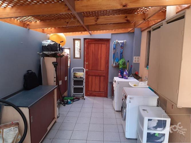 CASA 4 DORMITORIOS PEÑALOLEN
