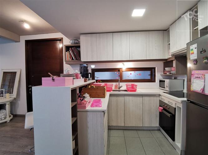 Townhouse / Av. Del Valle
