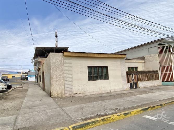 Casa Bolivar esquina 21 de Mayo - Central