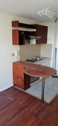 ARRIENDO DEPARTAMENTO EN PISO 8 DE 1D 1B DE 26 M2 APROX VISTA SUR PONIENTE A DOS CUADRAS DEL METRO ESTACIÓN SANTA ANA EN SANTIAGO CENTRO / DISPONIBLE