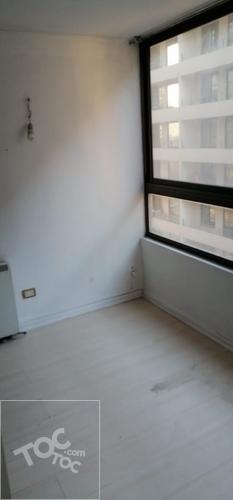 ARRIENDO DEPARTAMENTO EN UN PISO 12 DE 26 M2 APROX 1D 1B A DOS CUADRAS DEL METRO ESTACIÓN SANTA ANA SALIDA SAN MARTÍN EN SANTIAGO CENTRO / DISPONIBLE