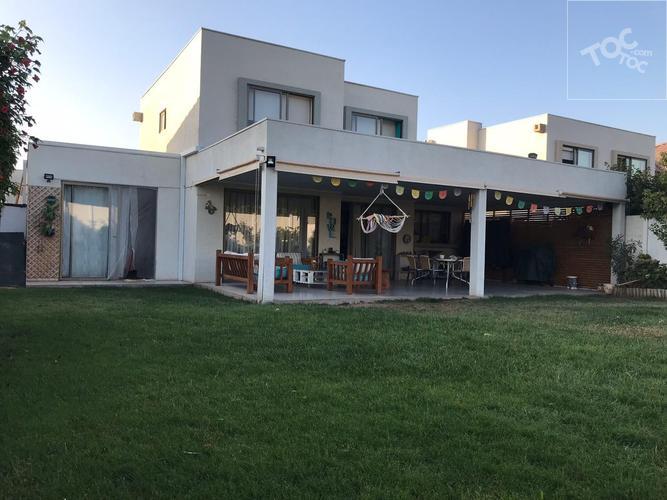 Condominio Los Nogales, 3D 3B, piscina, calefacción central