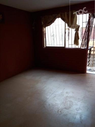 CR PROPIEDADES VENDE DEPARTAMENTO EN COLINA