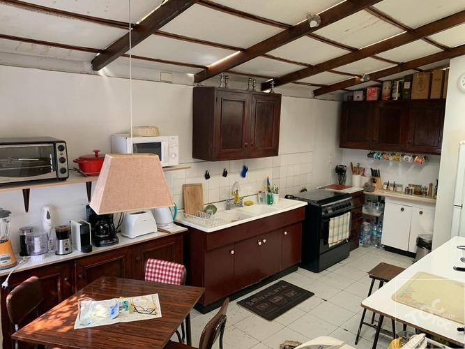 Apoquindo / Chesterton, Los Dominicos, Las Condes