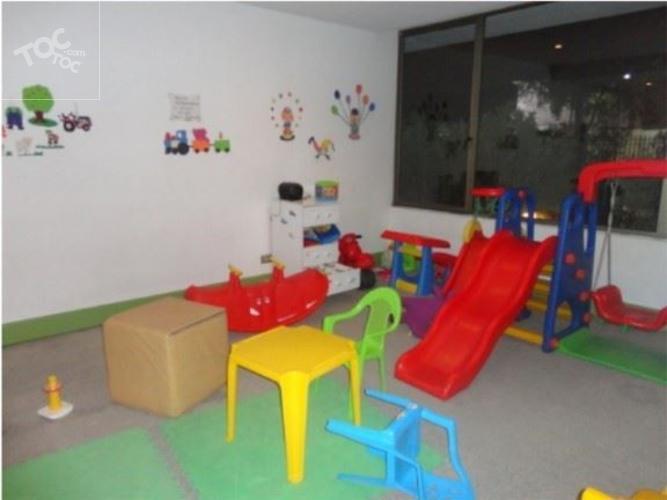 Departamento Tobalaba / Cristóbal Colón / Metro