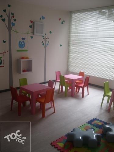 Se arrienda estupendo departamento Angamos, Metro Santa Isabel. Santiago Centro