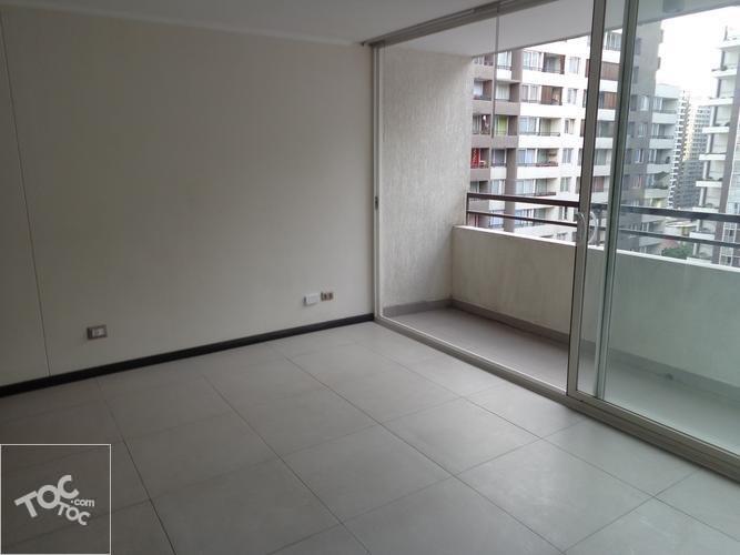 Se arrienda estupendo departamento Angamos, Metro Santa Isabel. Santiago Centro