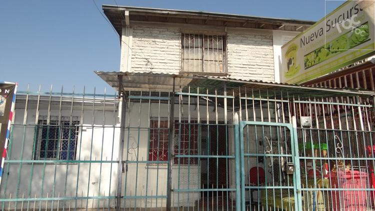 Venta casa de dos pisos, comuna Recoleta