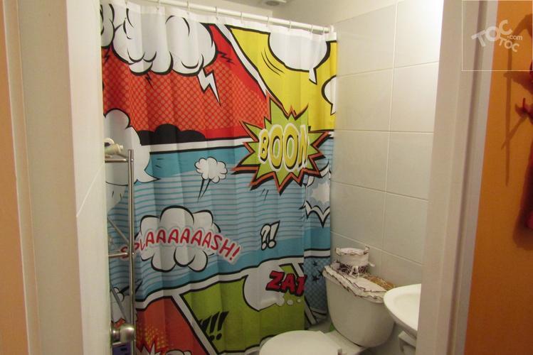 Casa esquinera en Condominio Laguna Norte/2 pisos, 3 dormitorios, 3 baños/ 4 estacionamientos